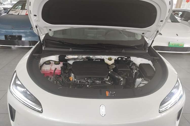 Used Hima H5 2025 Model Range-Extending Max Engine Bay