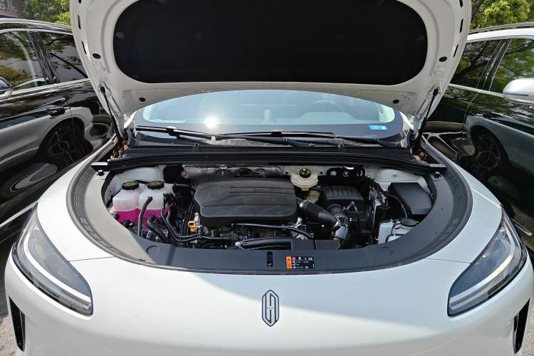 Used Hima H5 2025 Model Range-Extending Pro Engine Bay