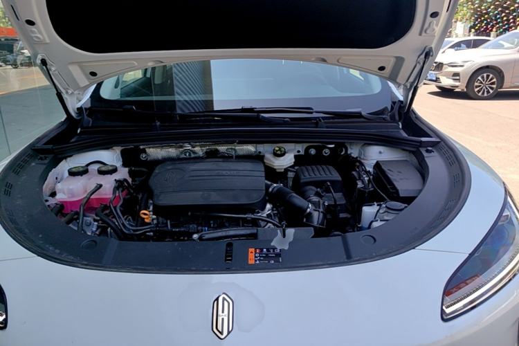 Used Hima H5 2025 Model Range-Extending Max Engine Bay