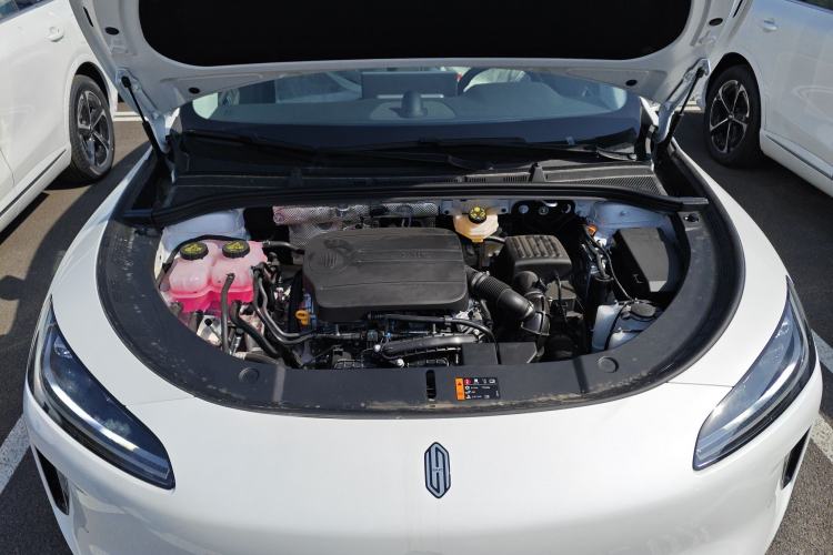 Used Hima H5 2025 Model Range-Extending Pro Engine Bay