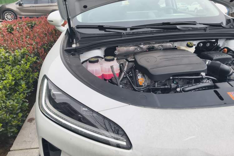 Used Hima H5 2025 Model Range-Extending Max Engine Bay Right