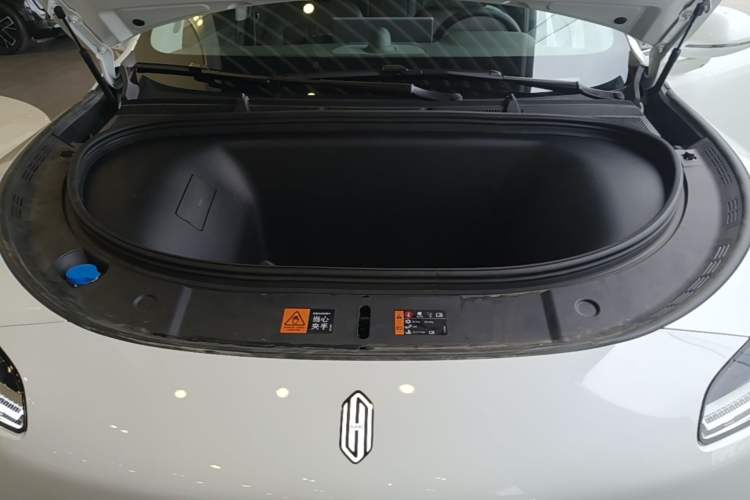 Used Hima H5 2025 Model Pure Electric Max Long Range Engine Bay