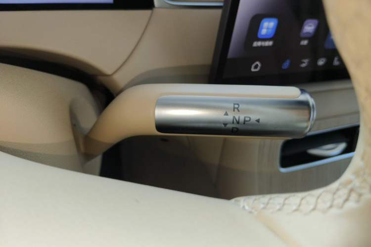 Used Hima H5 2025 Model Pure Electric Max Gear Lever