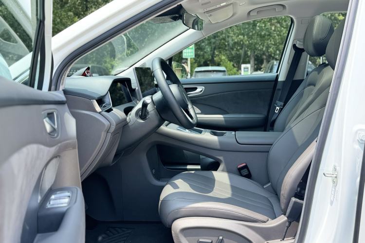 Used Hima H5 2025 Model Range-Extending Max Interior 1