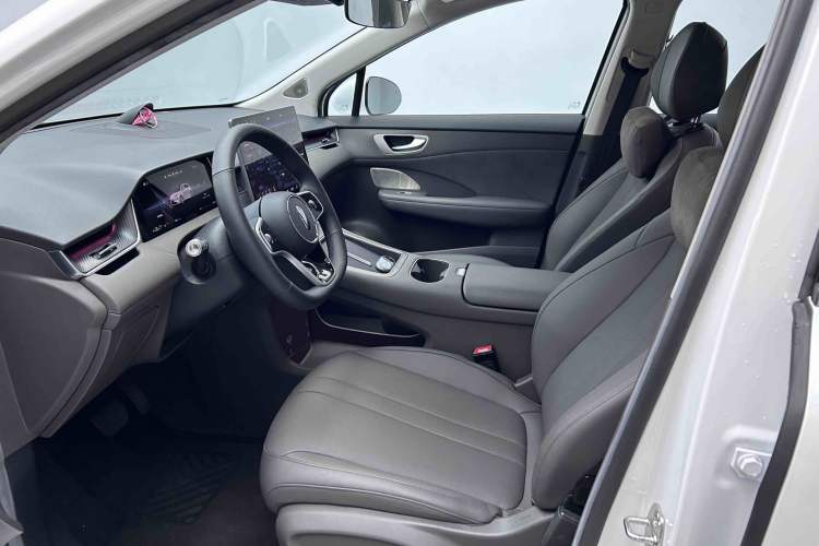 Used Hima H5 2025 Model Range-Extending Max Interior 1