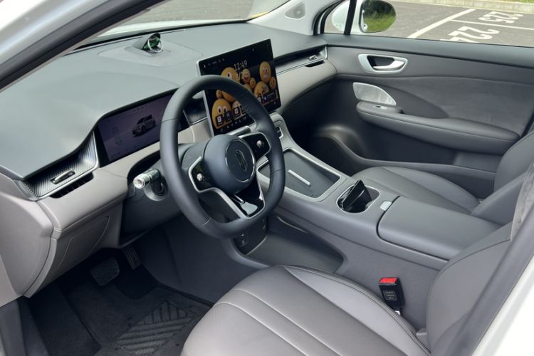 Used Hima H5 2025 Model Range-Extending Max Interior 2