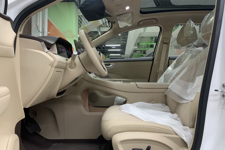 Used Hima H5 2025 Model Range-Extending Pro Interior 2