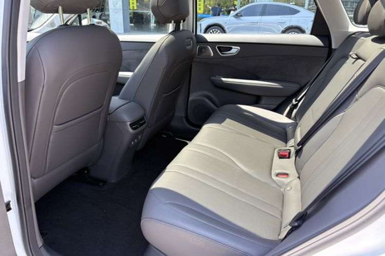 Used Hima H5 2025 Model Range-Extending Max Interior 2