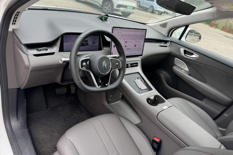 Used Hima H5 2025 Model Range-Extending Max Interior 3