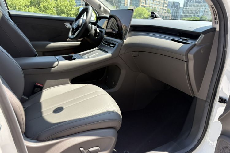 Used Hima H5 2025 Model Range-Extending Max Interior 3