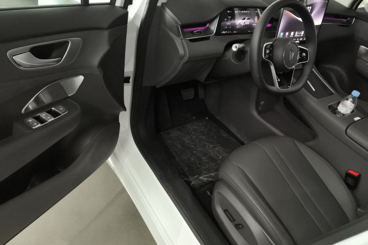 Used Hima H5 2025 Model Range-Extending Max Interior 3