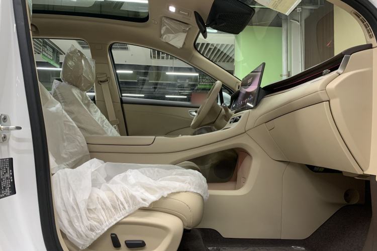 Used Hima H5 2025 Model Range-Extending Pro Interior 4