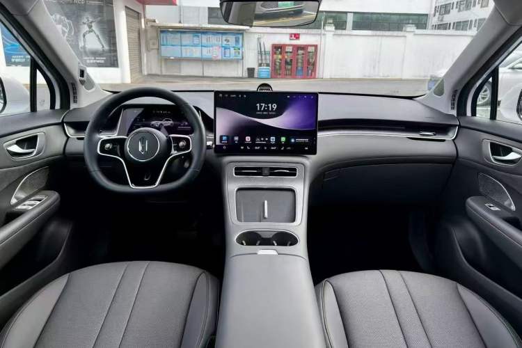 Used Hima H5 2025 Model Range-Extending Max Interior 5
