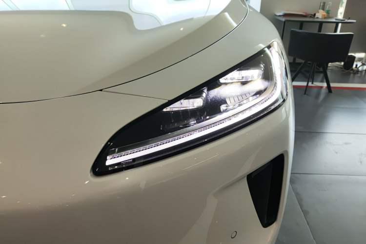 Used Hima H5 2025 Model Range-Extending Max Left Front Headlight