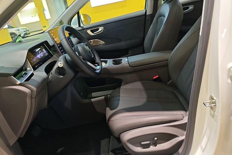 Used Hima H5 2025 Model Range-Extending Max Left Front Seat