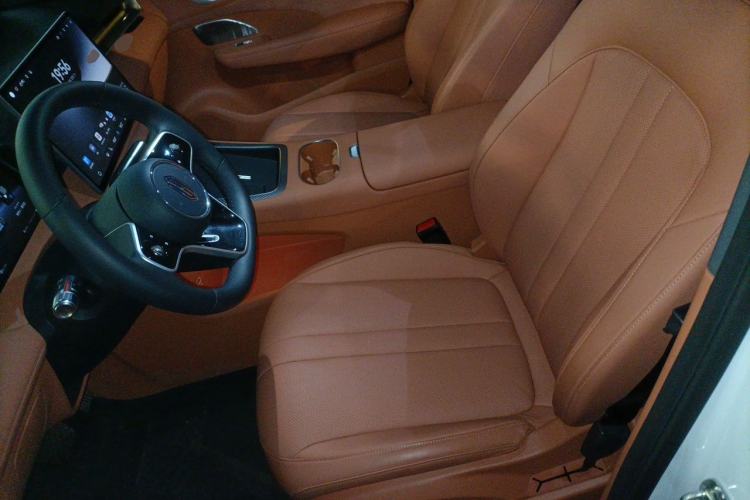 Used Hima H5 2025 Model Range-Extending Max Left Front Seat