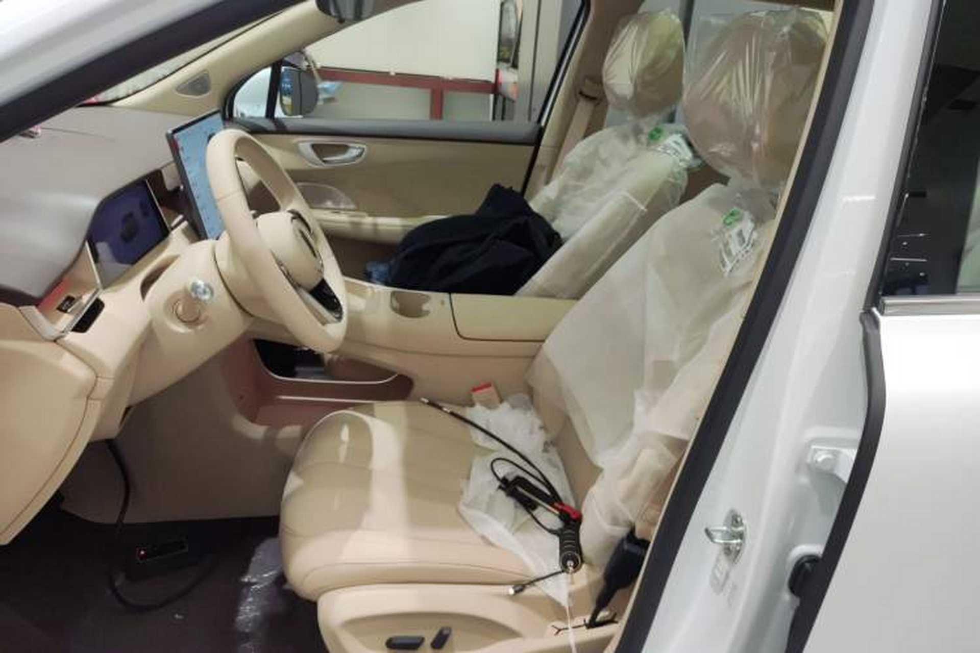Used Hima H5 2025 Model Range-Extending Pro Left Front Seat