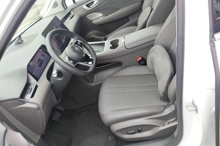 Used Hima H5 2025 Model Range-Extending Max Left Front Seat
