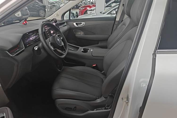 Used Hima H5 2025 Model Range-Extending Max Left Front Seat