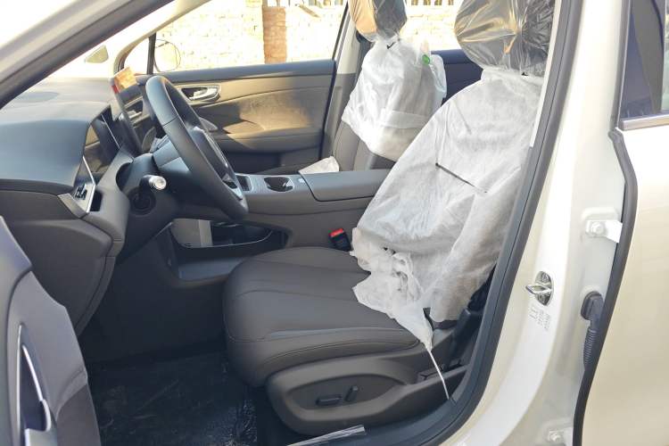 Used Hima H5 2025 Model Range-Extending Pro Left Front Seat