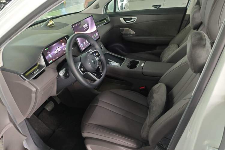 Used Hima H5 2025 Model Range-Extending Max Left Front Seat