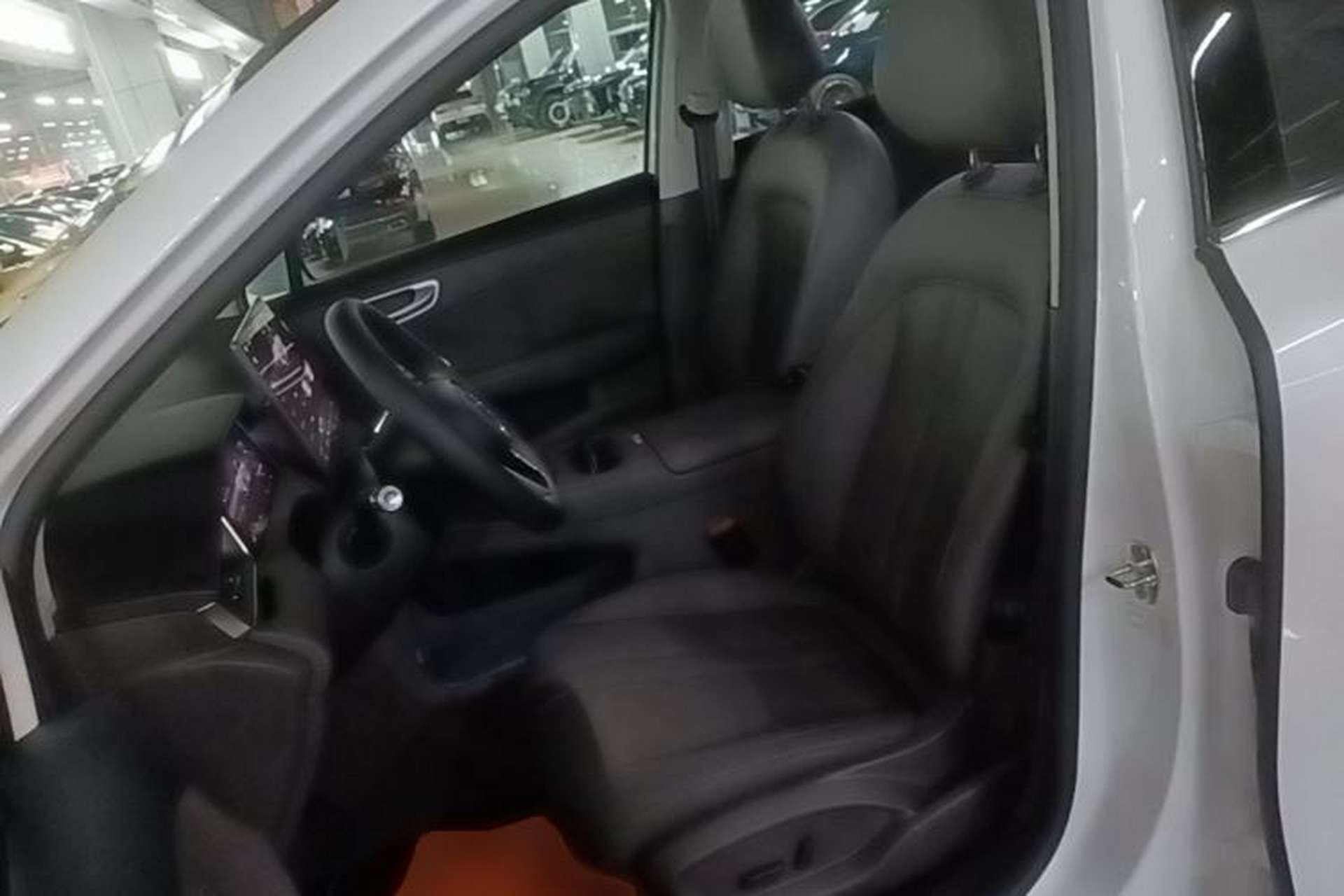 Used Hima H5 2025 Model Range-Extending Max Left Front Seat