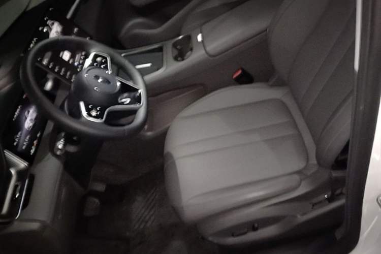 Used Hima H5 2025 Model Range-Extending Max Left Front Seat