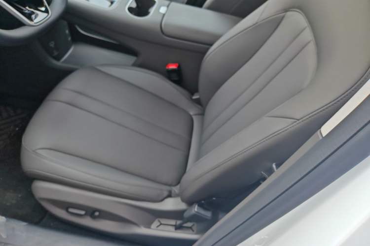 Used Hima H5 2025 Model Range-Extending Max Left Front Seat