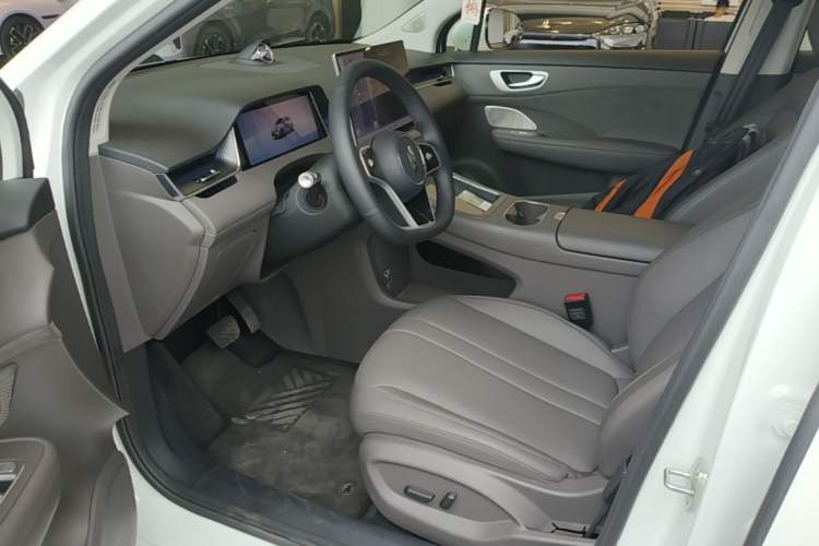 Used Hima H5 2025 Model Pure Electric Max Long Range Left Front Seat