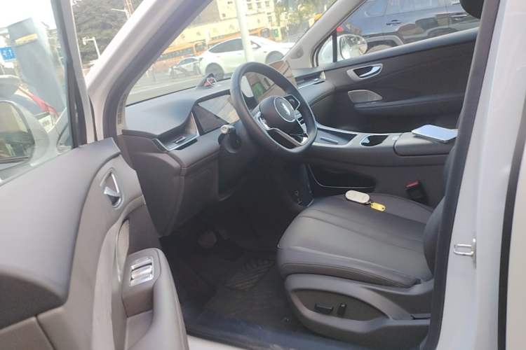 Used Hima H5 2025 Model Range-Extending Max Left Front Seat
