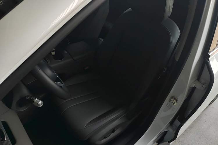 Used Hima H5 2025 Model Range-Extending Max Left Front Seat