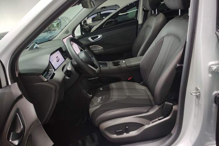 Used Hima H5 2025 Model Range-Extending Max Left Front Seat