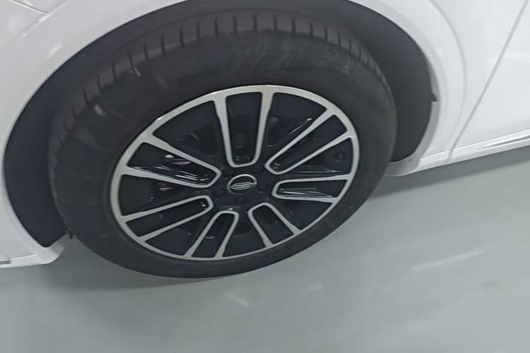 Used Hima H5 2025 Model Range-Extending Max Left Front Wheel Hub