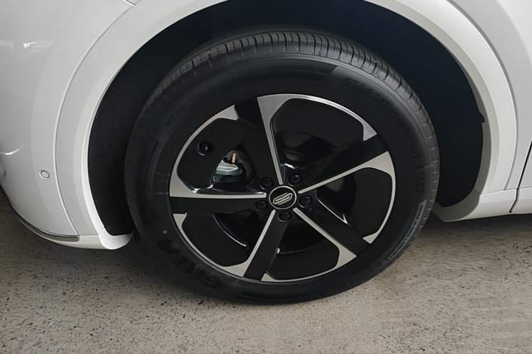 Used Hima H5 2025 Model Range-Extending Max Left Front Wheel Hub