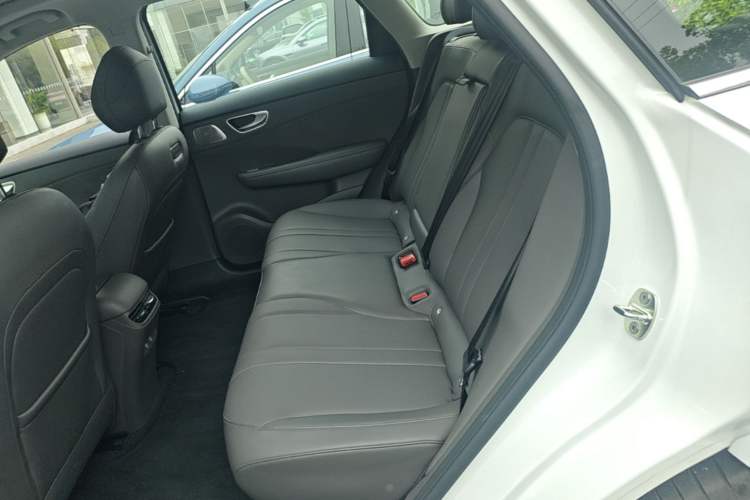 Used Hima H5 2025 Model Pure Electric Max Long Range Left Rear Seat