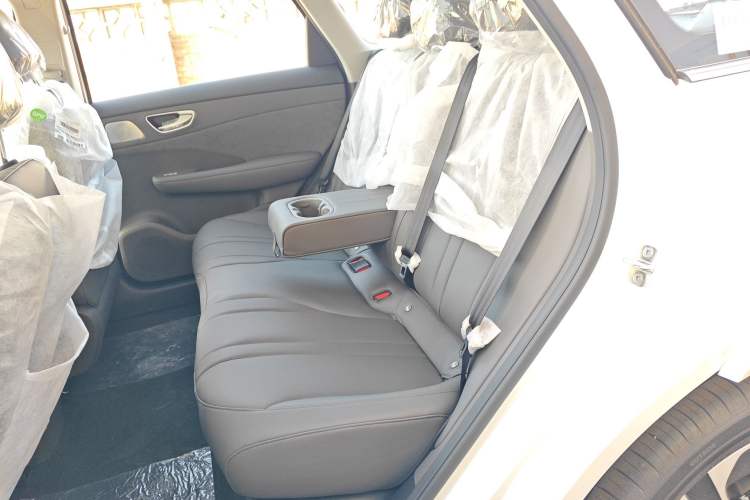 Used Hima H5 2025 Model Range-Extending Pro Left Rear Seat