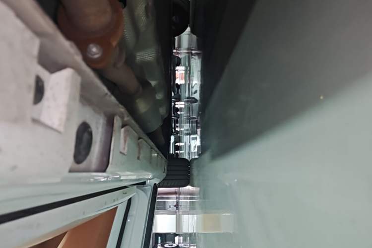 Used Hima H5 2025 Model Range-Extending Max Left Side Sill