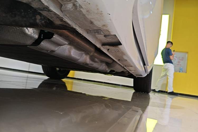 Used Hima H5 2025 Model Range-Extending Max Left Side Sill
