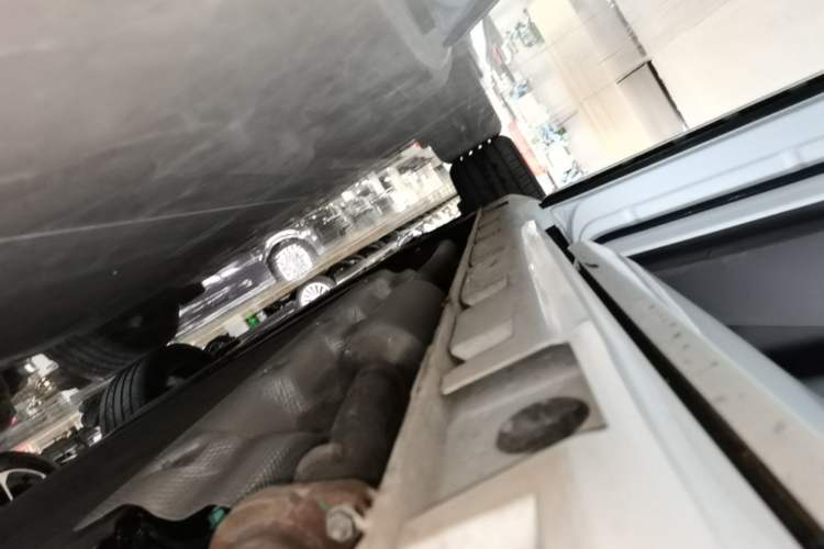 Used Hima H5 2025 Model Range-Extending Max Left Side Sill