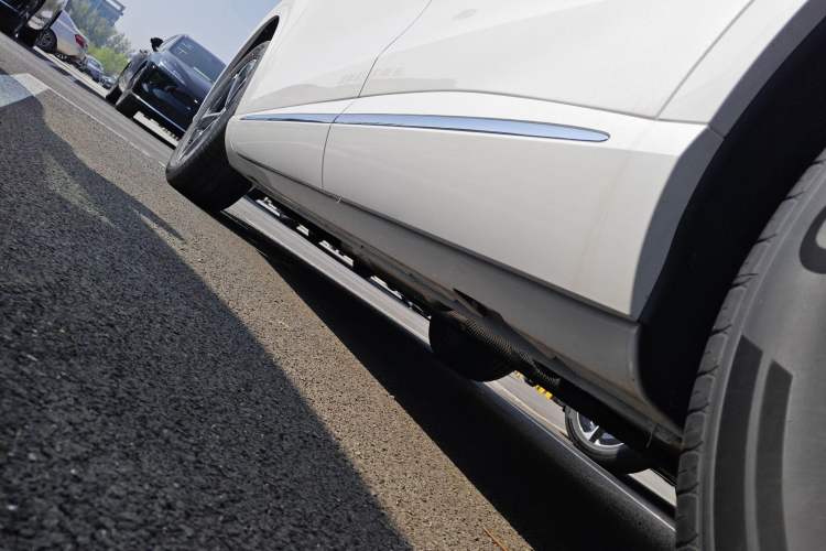 Used Hima H5 2025 Model Range-Extending Pro Left Side Sill