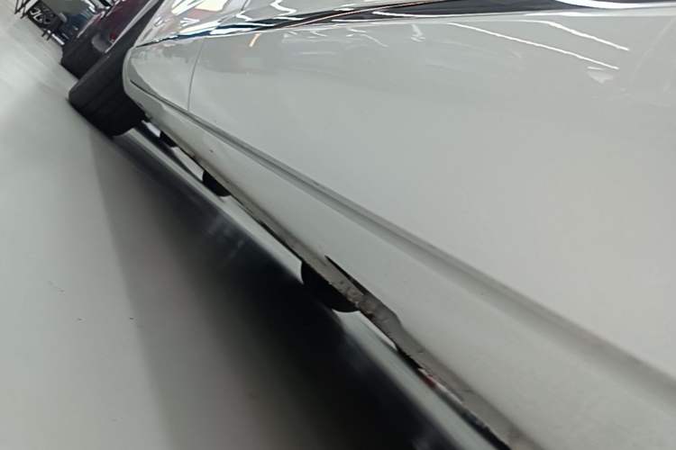 Used Hima H5 2025 Model Range-Extending Max Left Side Sill