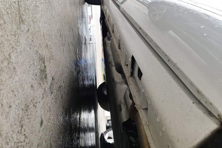Used Hima H5 2025 Model Range-Extending Max Left Side Sill