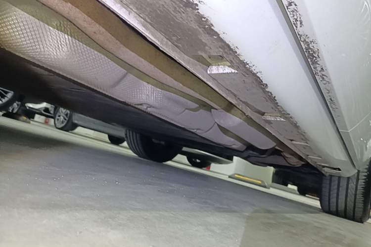 Used Hima H5 2025 Model Range-Extending Max Left Side Sill
