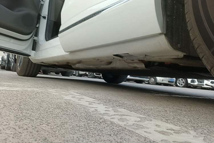 Used Hima H5 2025 Model Range-Extending Max Left Side Sill