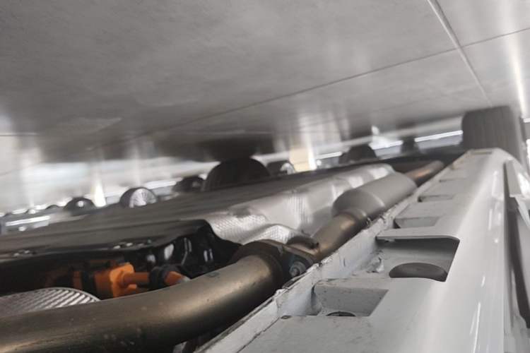 Used Hima H5 2025 Model Range-Extending Max Left Side Sill