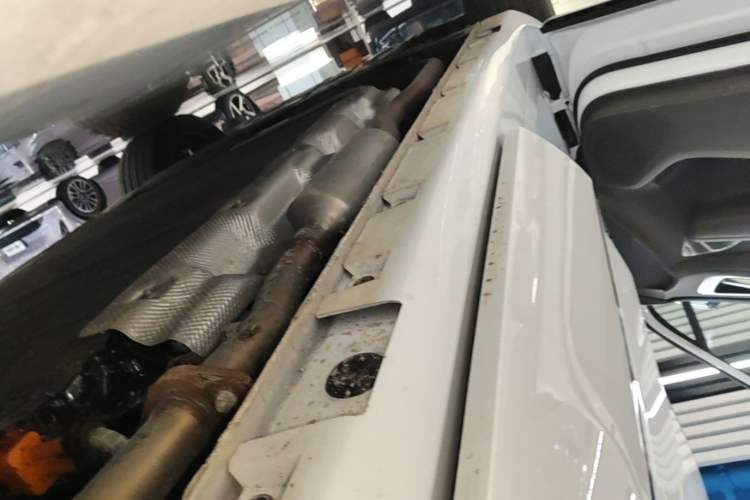 Used Hima H5 2025 Model Range-Extending Max Left Side Sill