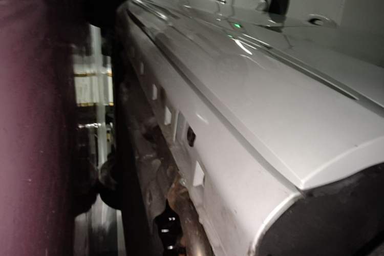 Used Hima H5 2025 Model Range-Extending Max Left Side Sill
