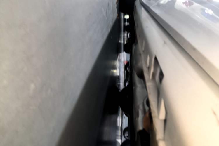 Used Hima H5 2025 Model Range-Extending Max Left Side Sill