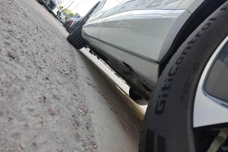 Used Hima H5 2025 Model Range-Extending Max Left Side Sill