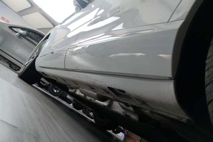 Used Hima H5 2025 Model Range-Extending Max Left Side Sill